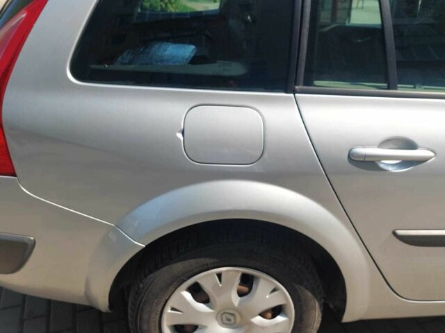 Серый Рено Меган, объемом двигателя 1.6 л и пробегом 270 тыс. км за 3800 $, фото 10 на Automoto.ua