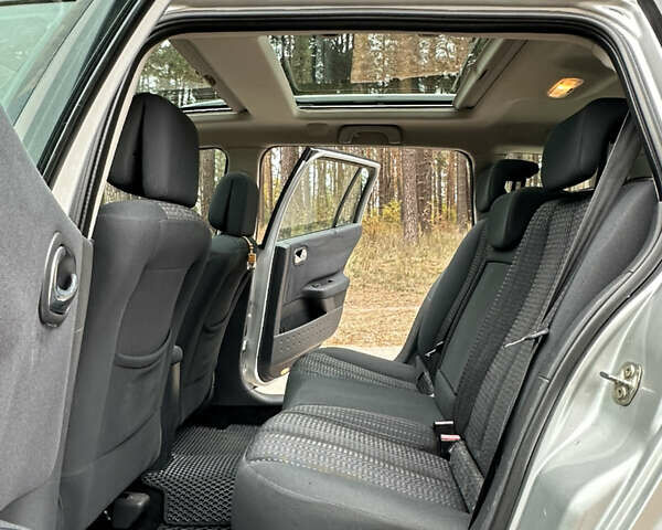 Сірий Рено Меган, об'ємом двигуна 2 л та пробігом 262 тис. км за 5650 $, фото 20 на Automoto.ua