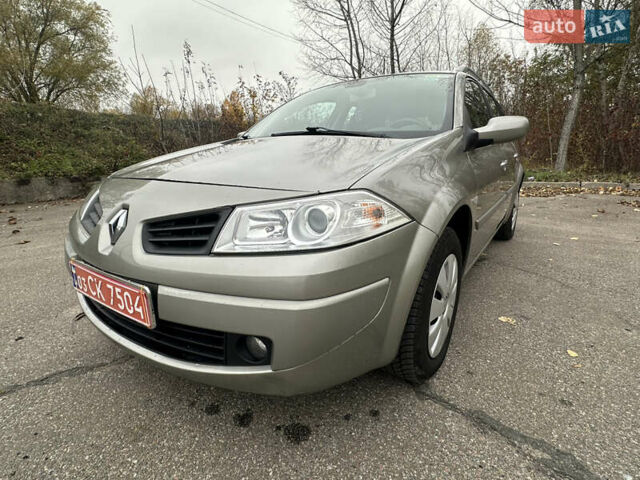 Серый Рено Меган, объемом двигателя 1.6 л и пробегом 179 тыс. км за 5300 $, фото 2 на Automoto.ua