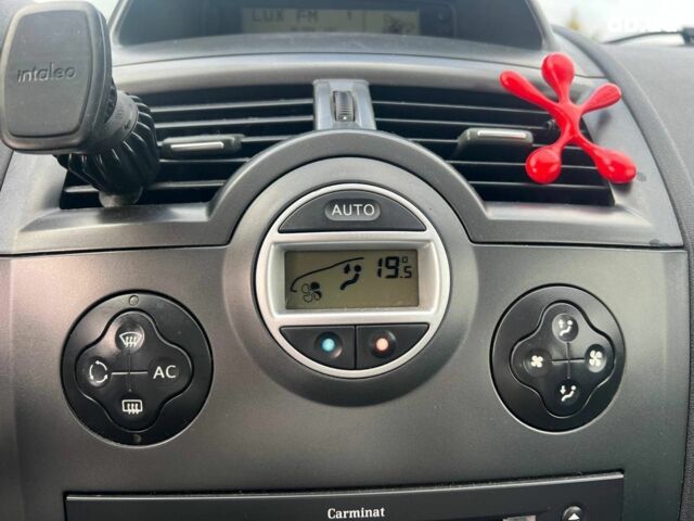 Серый Рено Меган, объемом двигателя 1.5 л и пробегом 342 тыс. км за 4690 $, фото 31 на Automoto.ua