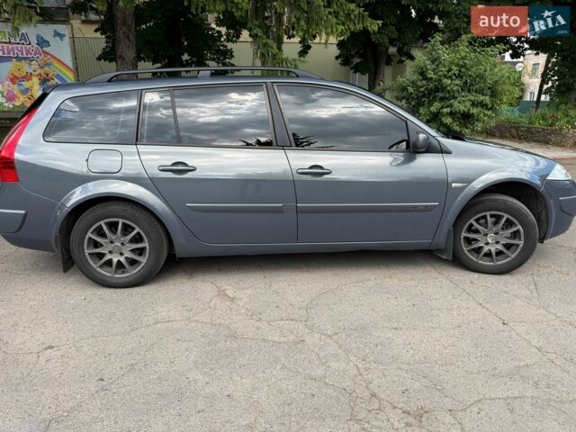 Сірий Рено Меган, об'ємом двигуна 1.6 л та пробігом 258 тис. км за 6100 $, фото 5 на Automoto.ua