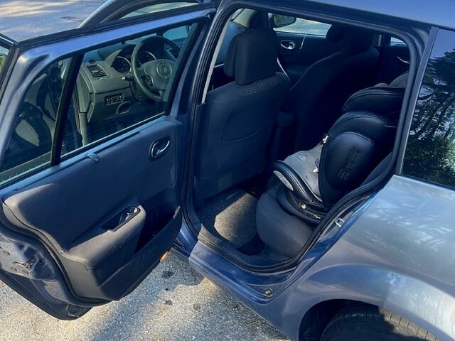 Серый Рено Меган, объемом двигателя 1.6 л и пробегом 282 тыс. км за 4200 $, фото 3 на Automoto.ua