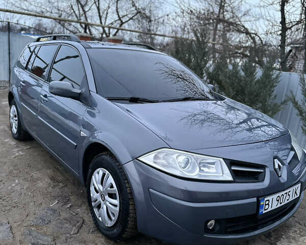Сірий Рено Меган, об'ємом двигуна 1.6 л та пробігом 262 тис. км за 5600 $, фото 1 на Automoto.ua