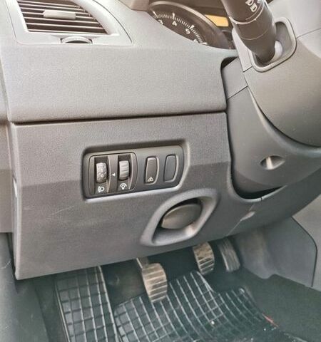 Сірий Рено Меган, об'ємом двигуна 1.6 л та пробігом 176 тис. км за 5499 $, фото 11 на Automoto.ua