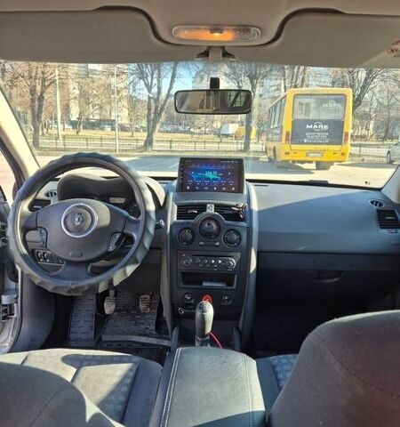 Сірий Рено Меган, об'ємом двигуна 1.46 л та пробігом 248 тис. км за 5200 $, фото 9 на Automoto.ua