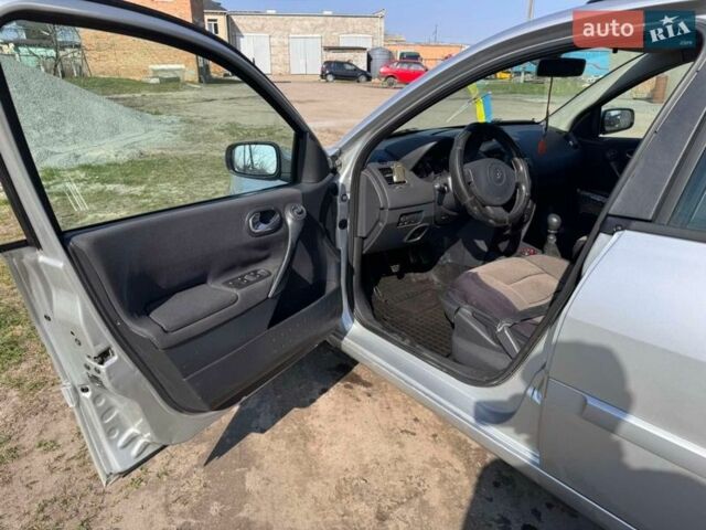 Серый Рено Меган, объемом двигателя 1.46 л и пробегом 238 тыс. км за 4400 $, фото 6 на Automoto.ua