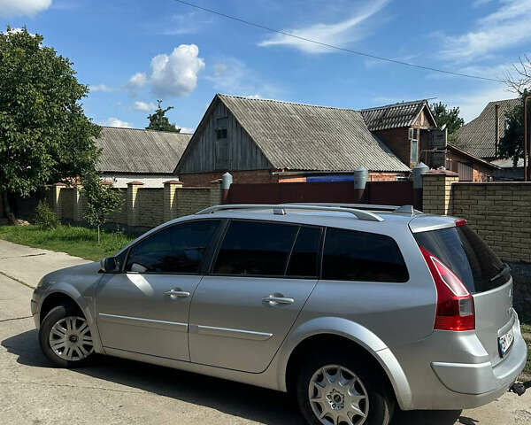 Серый Рено Меган, объемом двигателя 1.6 л и пробегом 209 тыс. км за 5399 $, фото 5 на Automoto.ua