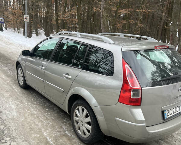 Серый Рено Меган, объемом двигателя 1.6 л и пробегом 308 тыс. км за 5200 $, фото 4 на Automoto.ua