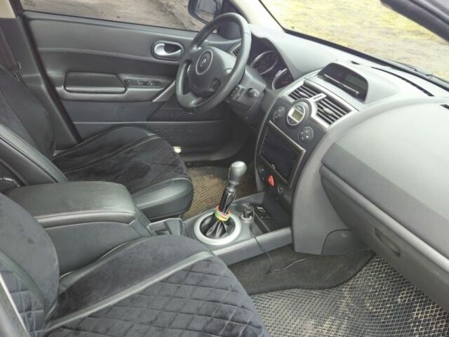 Сірий Рено Меган, об'ємом двигуна 2 л та пробігом 211 тис. км за 5800 $, фото 7 на Automoto.ua