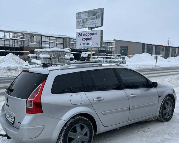 Серый Рено Меган, объемом двигателя 1.6 л и пробегом 259 тыс. км за 6200 $, фото 3 на Automoto.ua