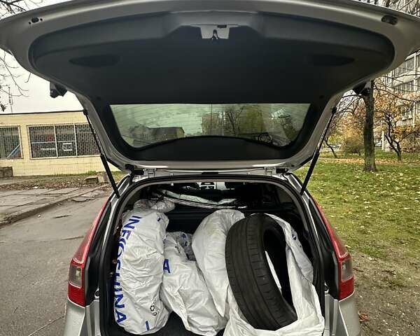 Сірий Рено Меган, об'ємом двигуна 1.6 л та пробігом 174 тис. км за 6000 $, фото 24 на Automoto.ua