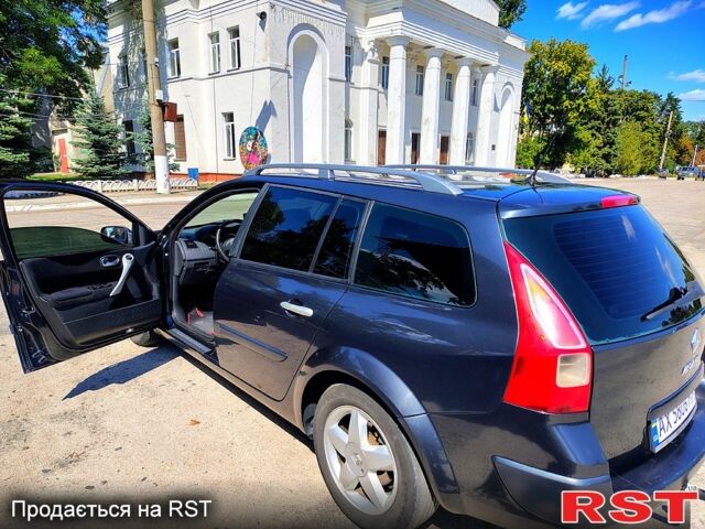 Серый Рено Меган, объемом двигателя 2 л и пробегом 230 тыс. км за 5700 $, фото 8 на Automoto.ua