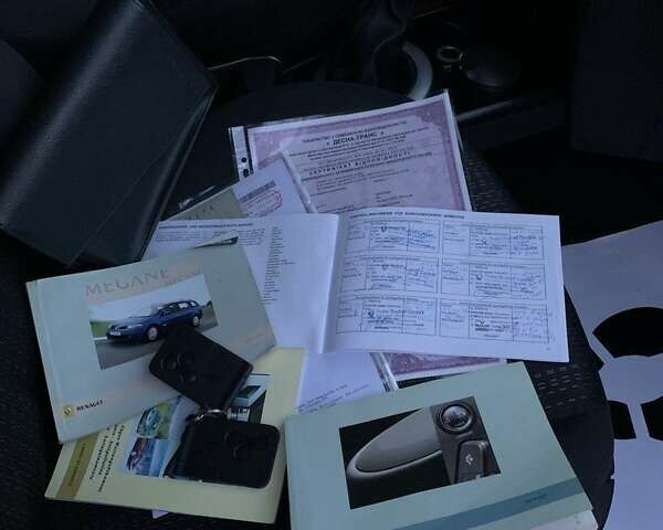 Серый Рено Меган, объемом двигателя 2 л и пробегом 162 тыс. км за 6299 $, фото 143 на Automoto.ua