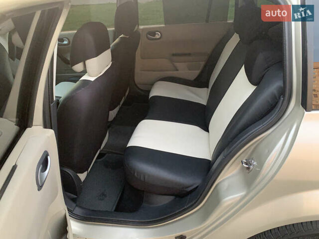 Серый Рено Меган, объемом двигателя 1.6 л и пробегом 281 тыс. км за 4500 $, фото 9 на Automoto.ua