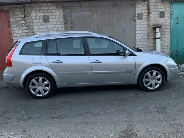 Сірий Рено Меган, об'ємом двигуна 2 л та пробігом 162 тис. км за 6299 $, фото 6 на Automoto.ua