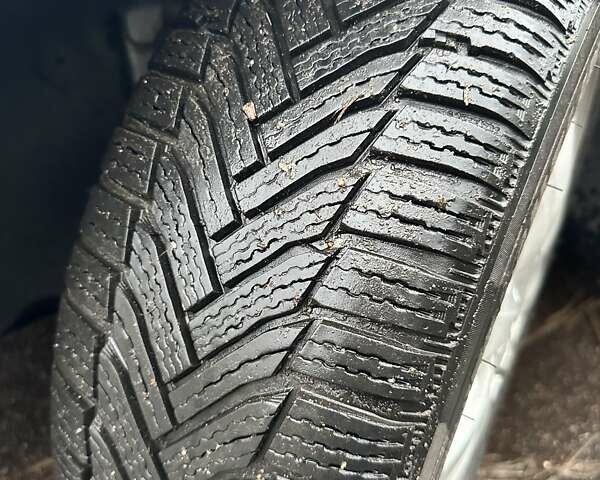 Сірий Рено Меган, об'ємом двигуна 1.6 л та пробігом 174 тис. км за 6000 $, фото 13 на Automoto.ua