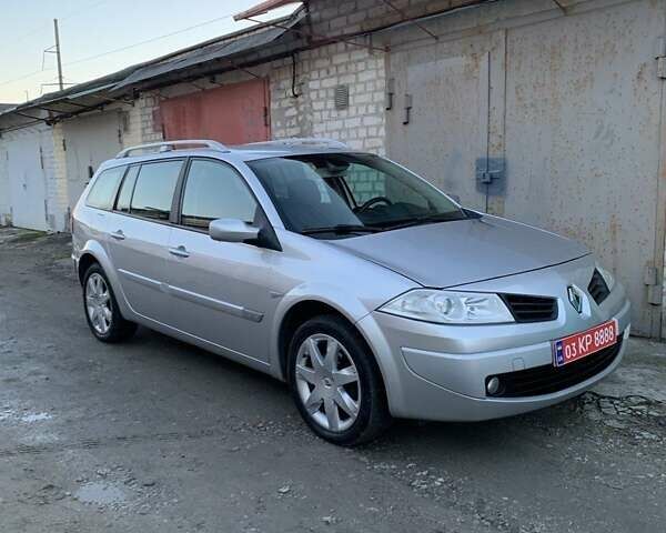 Серый Рено Меган, объемом двигателя 2 л и пробегом 162 тыс. км за 6299 $, фото 52 на Automoto.ua