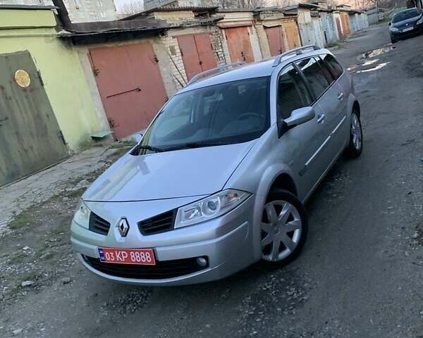 Серый Рено Меган, объемом двигателя 2 л и пробегом 162 тыс. км за 6299 $, фото 18 на Automoto.ua
