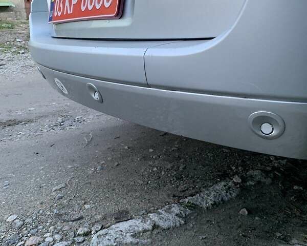 Серый Рено Меган, объемом двигателя 2 л и пробегом 162 тыс. км за 6299 $, фото 66 на Automoto.ua