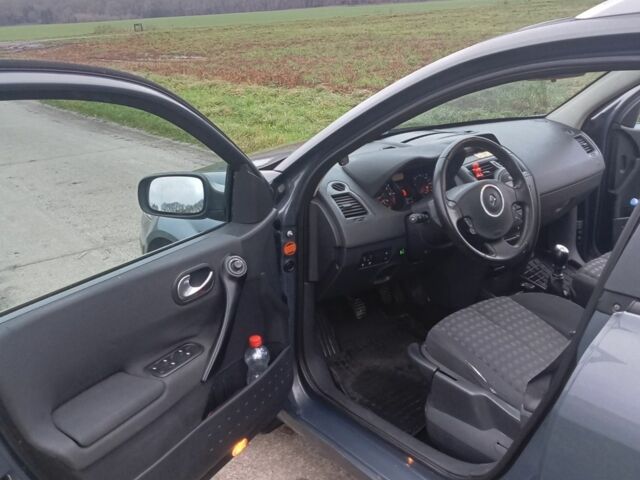 Сірий Рено Меган, об'ємом двигуна 2 л та пробігом 222 тис. км за 5500 $, фото 3 на Automoto.ua