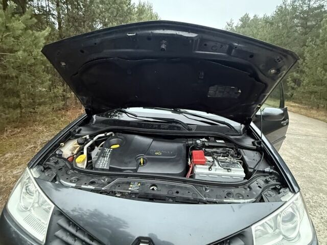 Серый Рено Меган, объемом двигателя 1.5 л и пробегом 289 тыс. км за 4550 $, фото 4 на Automoto.ua