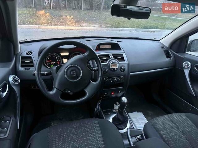 Сірий Рено Меган, об'ємом двигуна 1.6 л та пробігом 193 тис. км за 5999 $, фото 19 на Automoto.ua