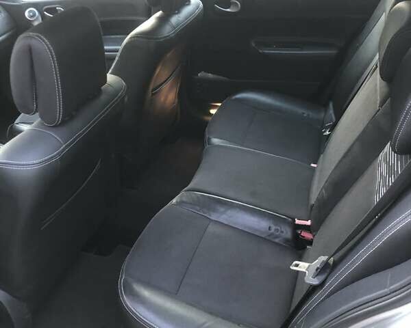 Серый Рено Меган, объемом двигателя 2 л и пробегом 205 тыс. км за 6500 $, фото 10 на Automoto.ua