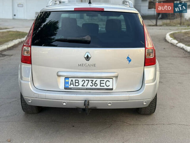 Серый Рено Меган, объемом двигателя 1.6 л и пробегом 213 тыс. км за 5650 $, фото 9 на Automoto.ua