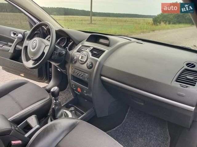Серый Рено Меган, объемом двигателя 1.5 л и пробегом 205 тыс. км за 5950 $, фото 25 на Automoto.ua