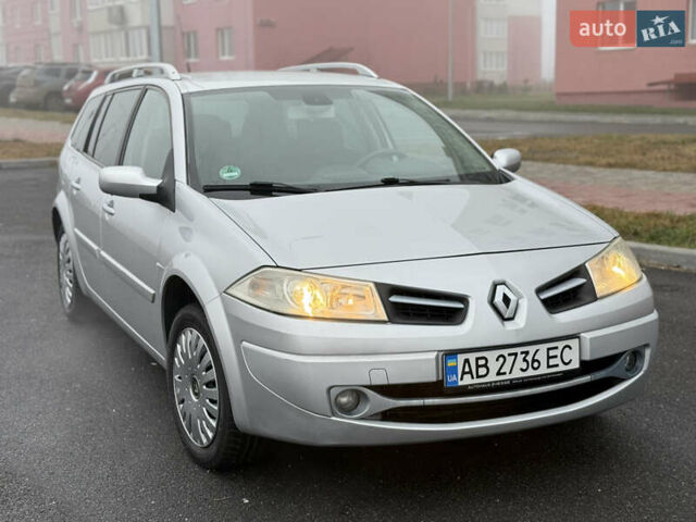 Серый Рено Меган, объемом двигателя 1.6 л и пробегом 213 тыс. км за 5100 $, фото 2 на Automoto.ua