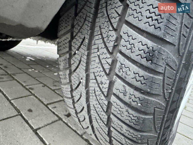 Сірий Рено Меган, об'ємом двигуна 1.6 л та пробігом 184 тис. км за 4799 $, фото 38 на Automoto.ua