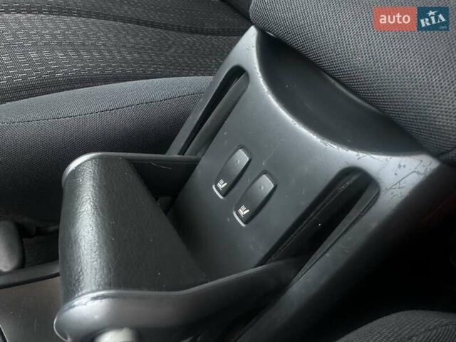 Сірий Рено Меган, об'ємом двигуна 1.6 л та пробігом 193 тис. км за 5999 $, фото 1 на Automoto.ua