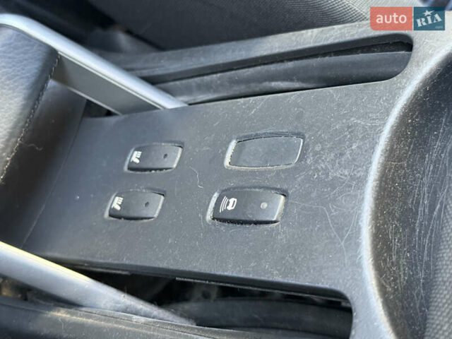 Серый Рено Меган, объемом двигателя 1.6 л и пробегом 213 тыс. км за 5650 $, фото 34 на Automoto.ua