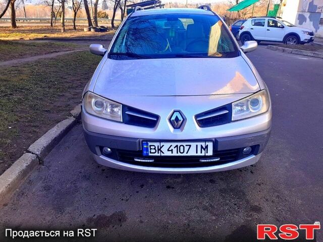 Серый Рено Меган, объемом двигателя 1.5 л и пробегом 0 тыс. км за 4400 $, фото 6 на Automoto.ua