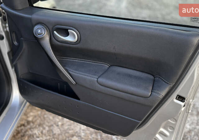 Серый Рено Меган, объемом двигателя 1.6 л и пробегом 250 тыс. км за 4800 $, фото 25 на Automoto.ua