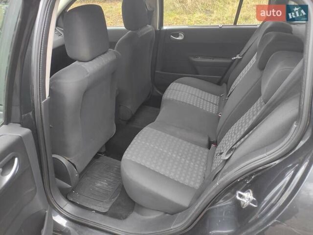 Серый Рено Меган, объемом двигателя 1.6 л и пробегом 212 тыс. км за 5990 $, фото 13 на Automoto.ua