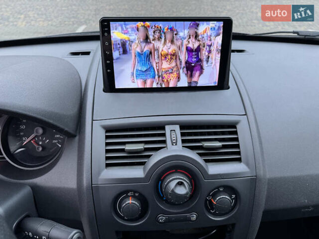 Сірий Рено Меган, об'ємом двигуна 1.6 л та пробігом 184 тис. км за 4799 $, фото 26 на Automoto.ua