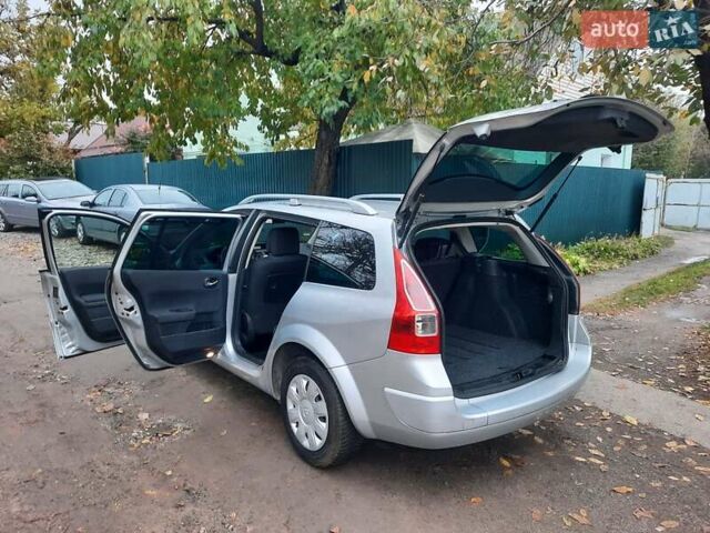 Серый Рено Меган, объемом двигателя 1.6 л и пробегом 224 тыс. км за 5850 $, фото 99 на Automoto.ua