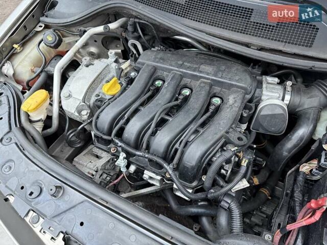 Сірий Рено Меган, об'ємом двигуна 1.6 л та пробігом 213 тис. км за 5890 $, фото 22 на Automoto.ua