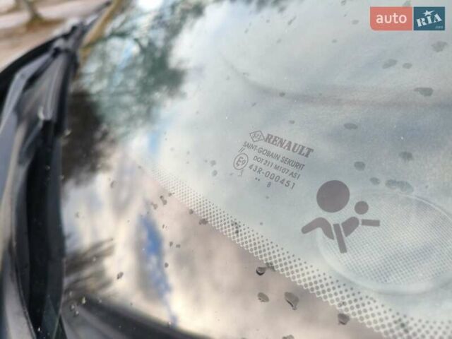Сірий Рено Меган, об'ємом двигуна 1.6 л та пробігом 185 тис. км за 5600 $, фото 43 на Automoto.ua