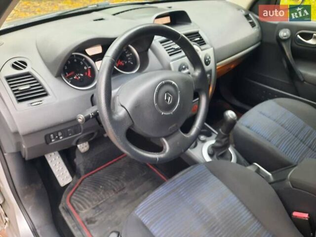 Серый Рено Меган, объемом двигателя 1.6 л и пробегом 224 тыс. км за 5850 $, фото 59 на Automoto.ua