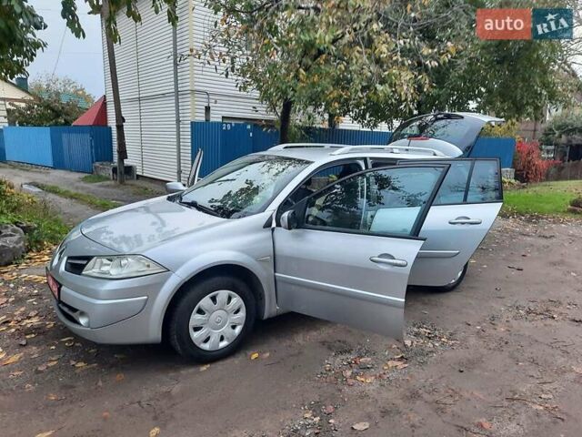 Серый Рено Меган, объемом двигателя 1.6 л и пробегом 224 тыс. км за 5850 $, фото 101 на Automoto.ua