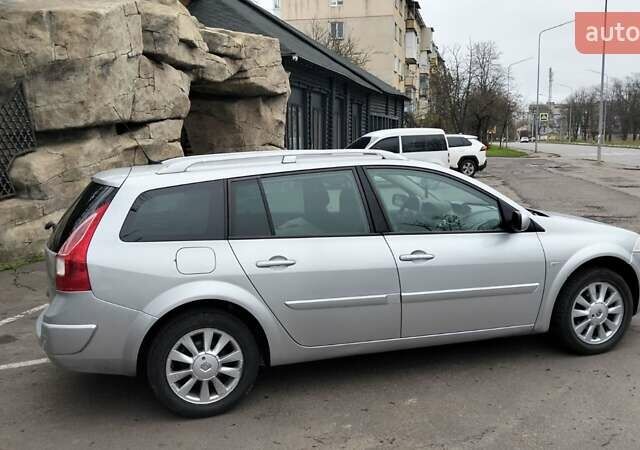 Серый Рено Меган, объемом двигателя 1.6 л и пробегом 232 тыс. км за 5600 $, фото 6 на Automoto.ua