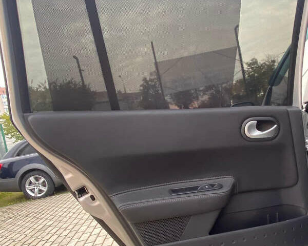 Серый Рено Меган, объемом двигателя 1.6 л и пробегом 250 тыс. км за 5500 $, фото 16 на Automoto.ua