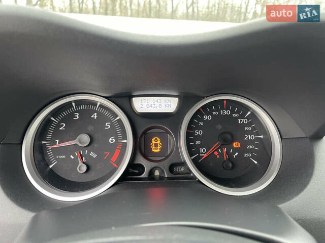 Сірий Рено Меган, об'ємом двигуна 1.6 л та пробігом 171 тис. км за 5999 $, фото 43 на Automoto.ua