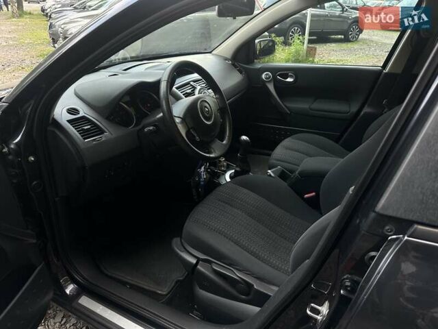 Сірий Рено Меган, об'ємом двигуна 1.6 л та пробігом 193 тис. км за 5999 $, фото 2 на Automoto.ua