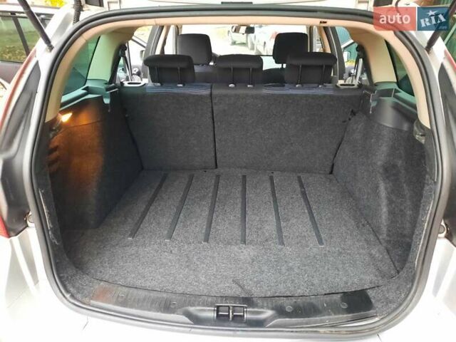 Серый Рено Меган, объемом двигателя 1.6 л и пробегом 224 тыс. км за 5850 $, фото 94 на Automoto.ua