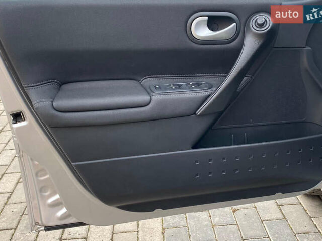 Серый Рено Меган, объемом двигателя 1.6 л и пробегом 250 тыс. км за 5500 $, фото 19 на Automoto.ua