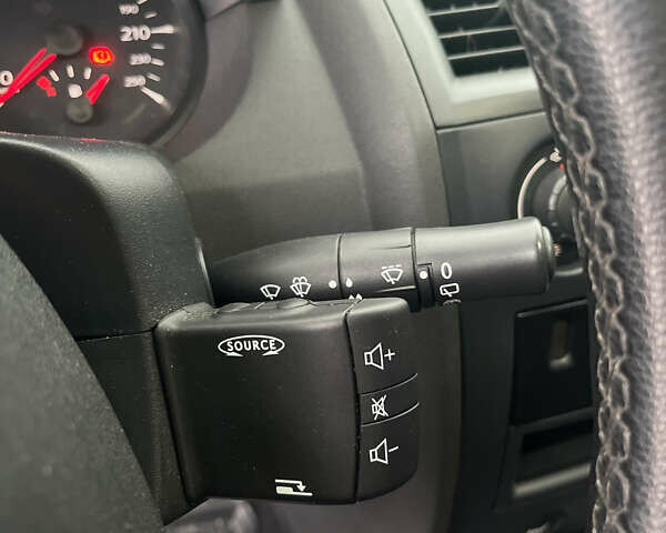 Серый Рено Меган, объемом двигателя 1.46 л и пробегом 271 тыс. км за 6500 $, фото 10 на Automoto.ua