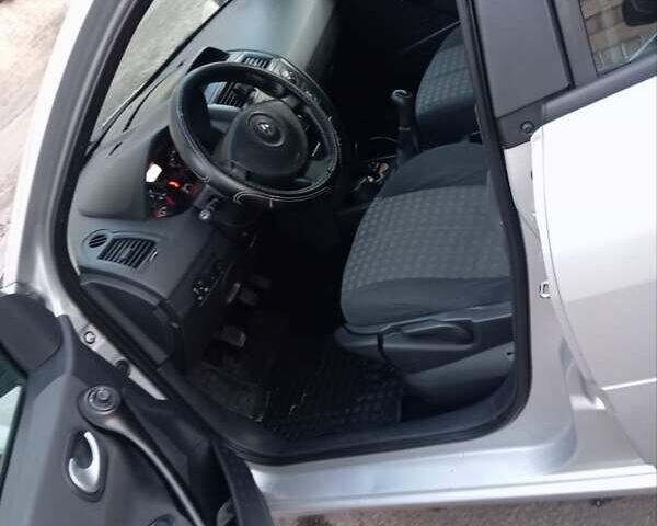 Серый Рено Меган, объемом двигателя 1.6 л и пробегом 230 тыс. км за 5299 $, фото 5 на Automoto.ua